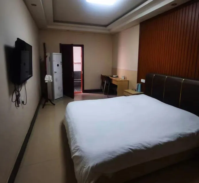 Huachen Business Hotel (Fuqian Street Branch) - Image 1