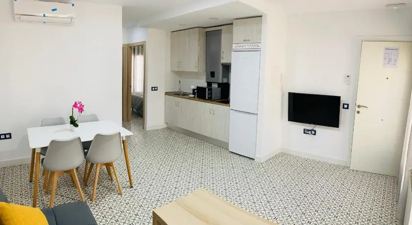 Al-Qazeres Suites - Image 1