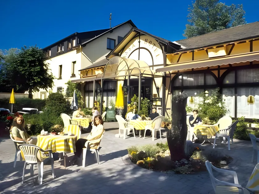 HANSA Hotel - Image 1