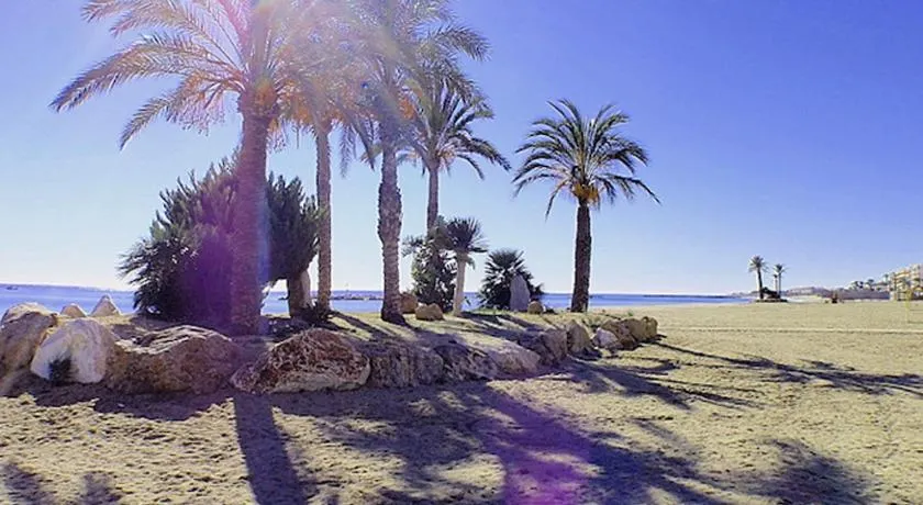 Sunny Coastal 1 Bed Apartment - Vera Coast: 2mins to Beach - Image 1