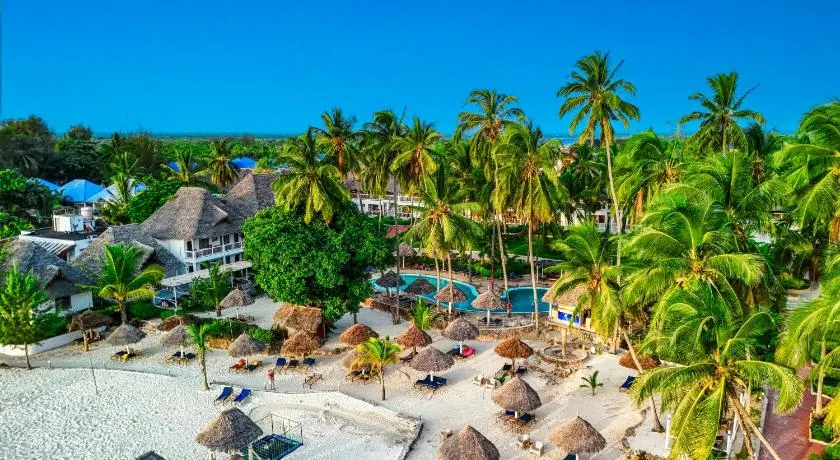Paradise Beach Resort & Spa - Image 1