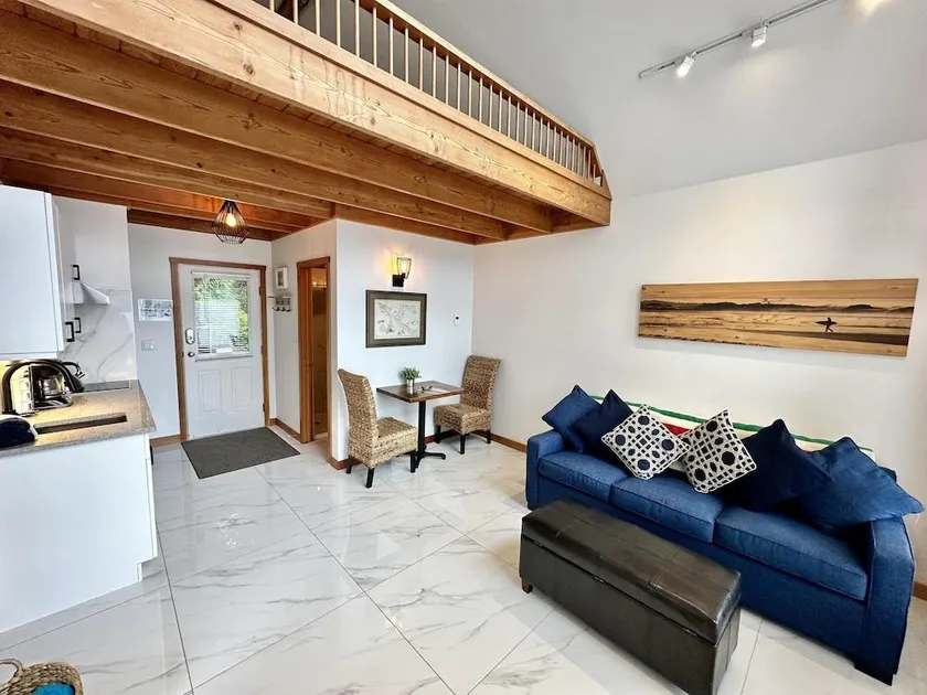 Doc Holiday Cabin - Image 1