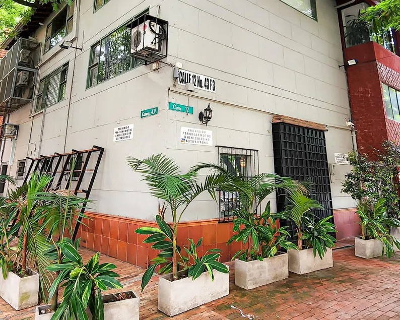 Manila - Image 1