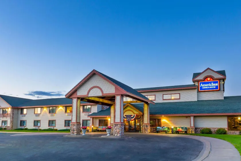 AmericInn by Wyndham Wabasha - Image 1