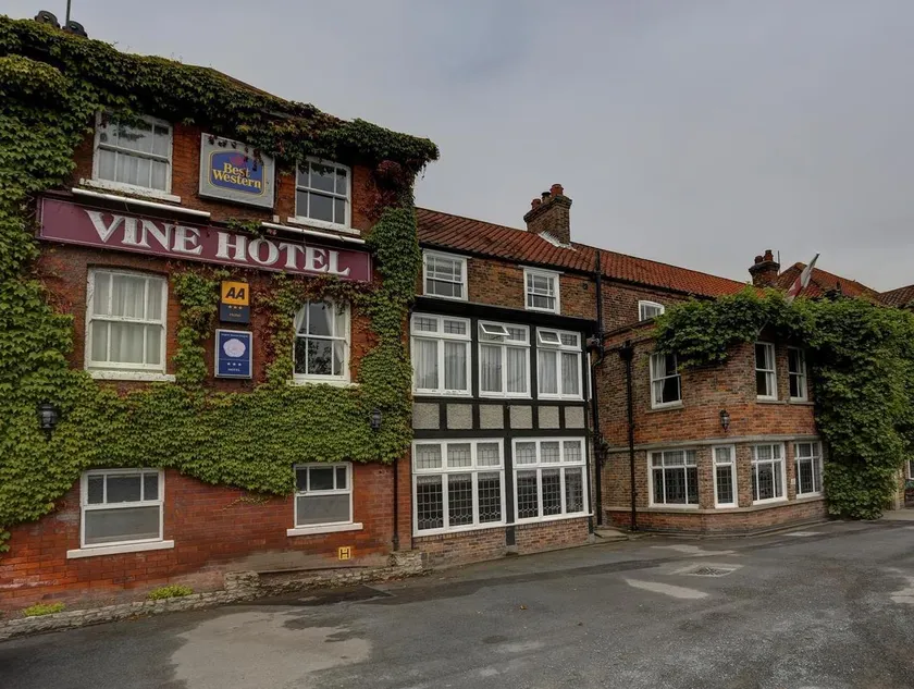 The Vine Hotel, Skegness - Image 1