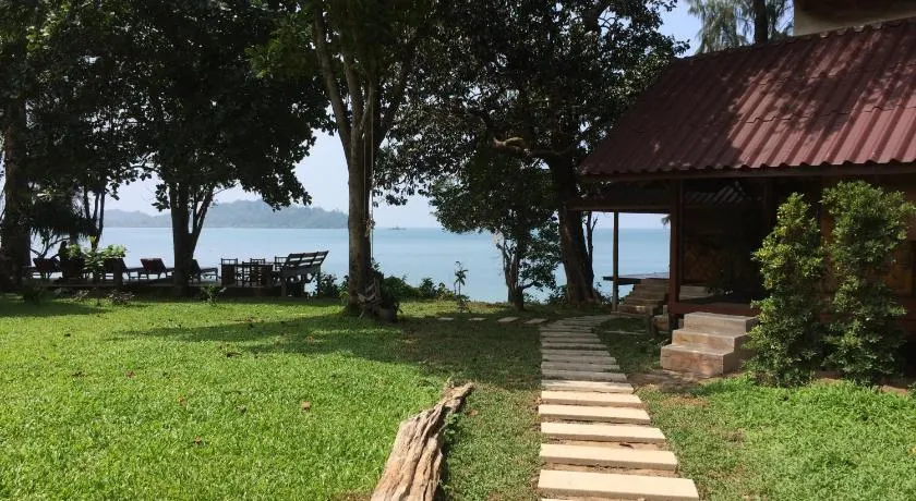 Starlight Beach Resort - Image 1