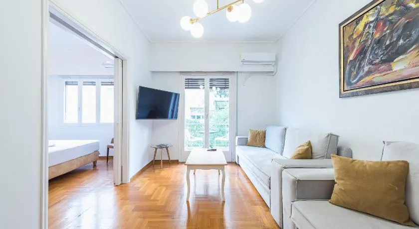 Victoria Queens Suites Apartments - Image 1
