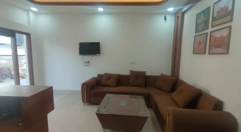 Agra Bliss A Luxury Home Stay - Image 1