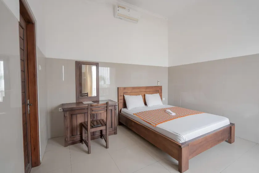 Rommeo Inn Lovina Mitra RedDoorz - Image 1