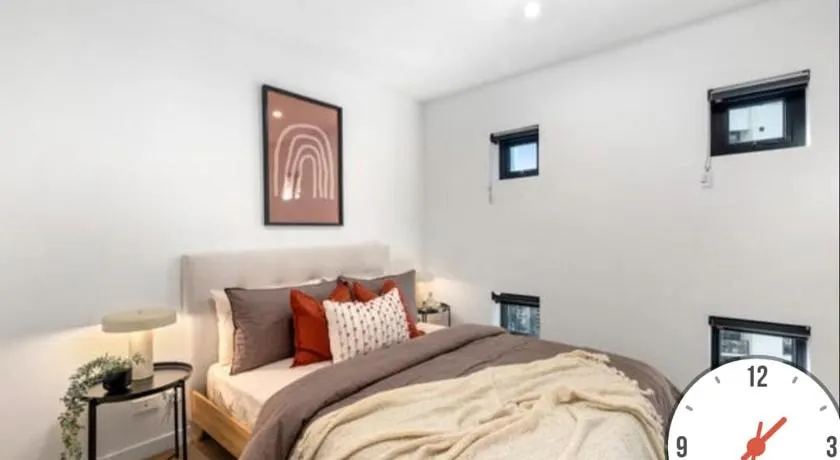 Seffadom apartments Melbourne cbd - Image 1