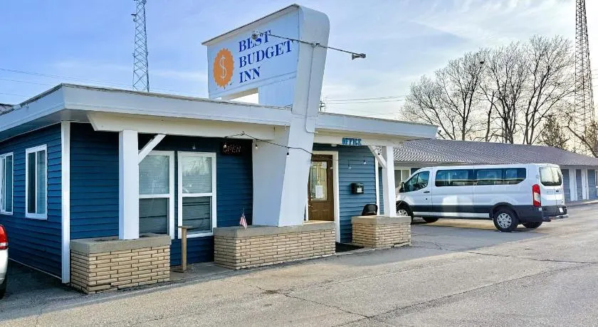 Best Budget Inn - Image 1