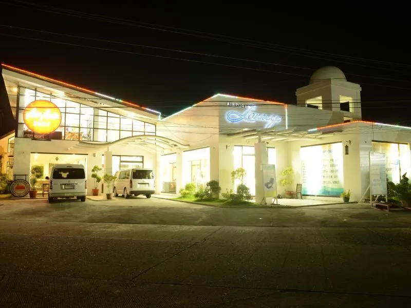 Discover Boracay Hotel - Image 1