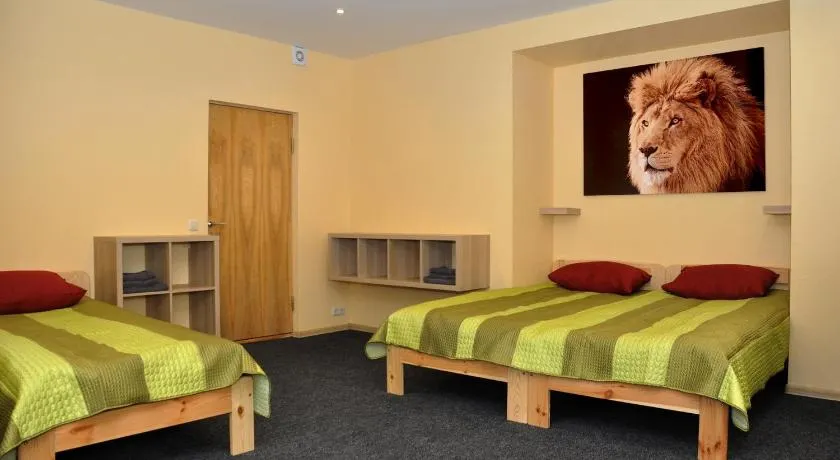 Riga City Center Quiet Apartment with Free Private Parking - Image 1