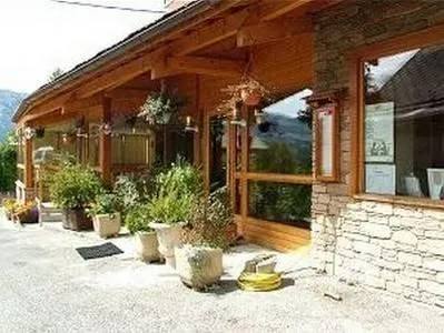 Hotel Les Chenets - Image 1