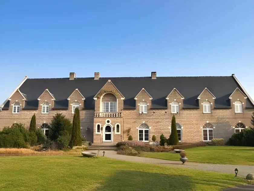 Hotel Prins van Oranje - Image 1