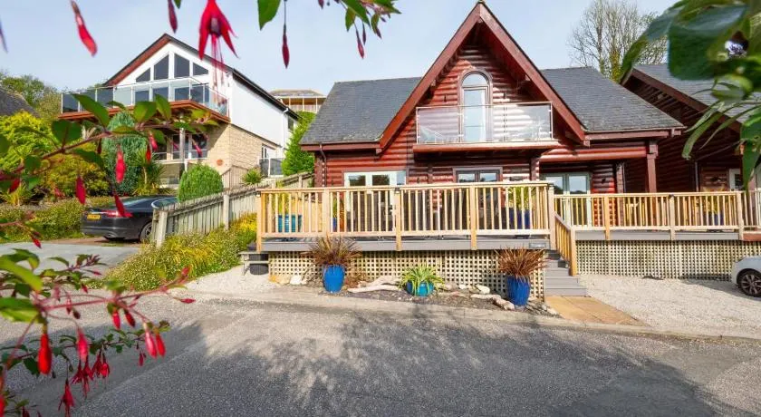 4 Bed in Wadebridge oc-p00066 - Image 1