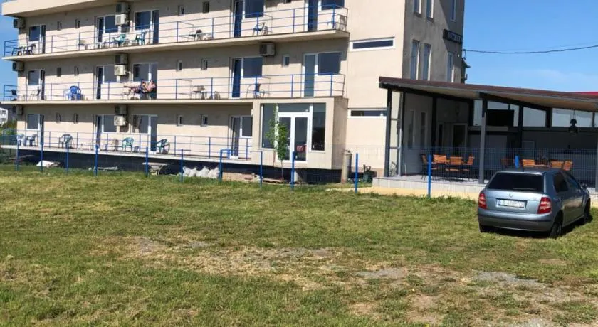 Autentic Boutikue - Image 1