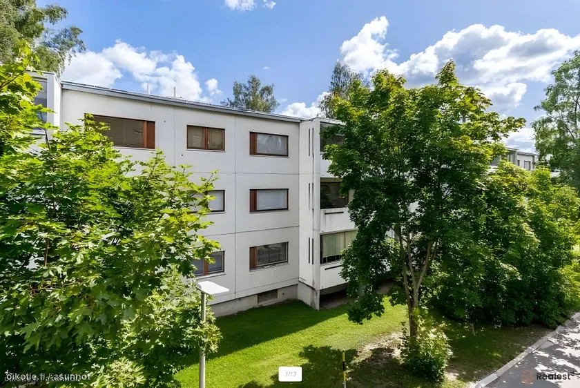 2-room apartment in green Kerava - Image 1