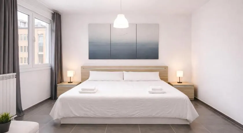 Nova Suites Viveiro - Image 1