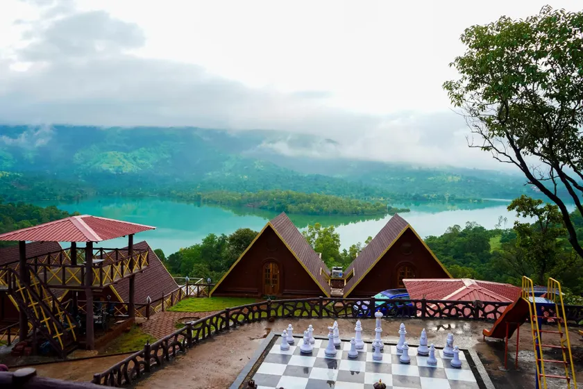 Brownstone Resort - Image 1