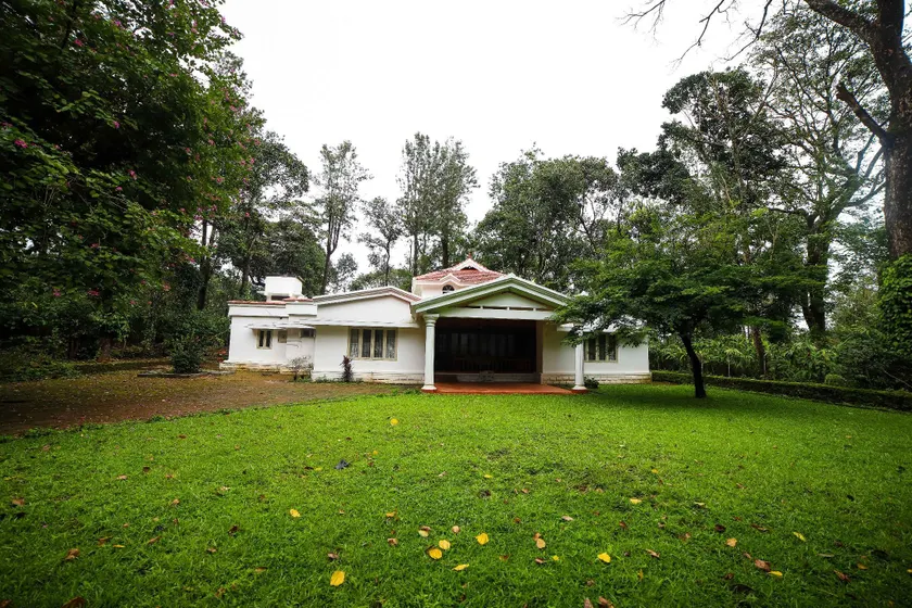 Whistling Thrush Bungalow - Image 1
