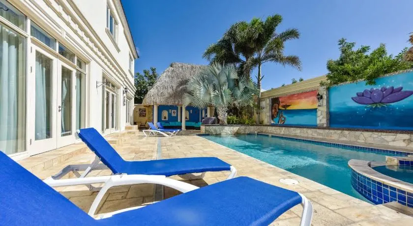 Luxury 8-Bedroom Villa with Private Pool, Sleeps 20, Near Palm Beach, La Casa Piu Bella - Image 1