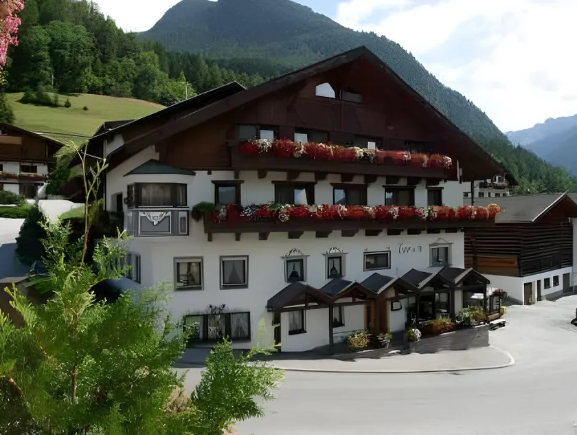 Hotel Lammwirt - Image 1