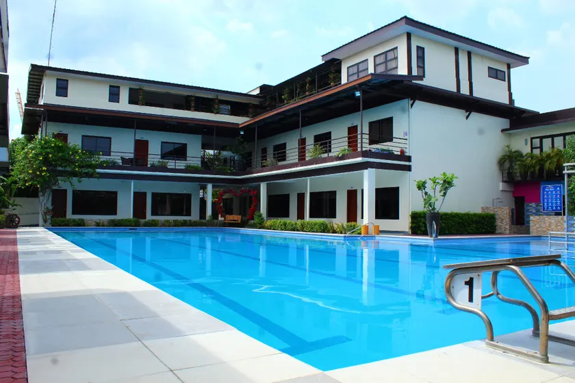 MaClare Resort - Image 1
