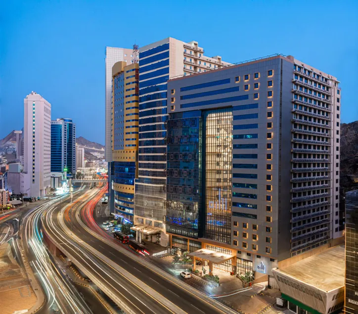 Razana Al Rawdha Hotel - Image 1