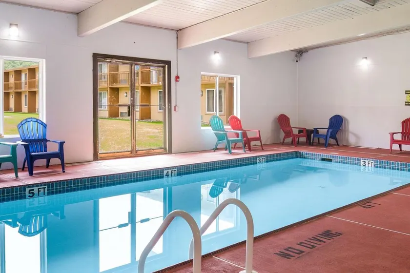 Pocono Inn & Banquet - Stroudsburg - Image 1