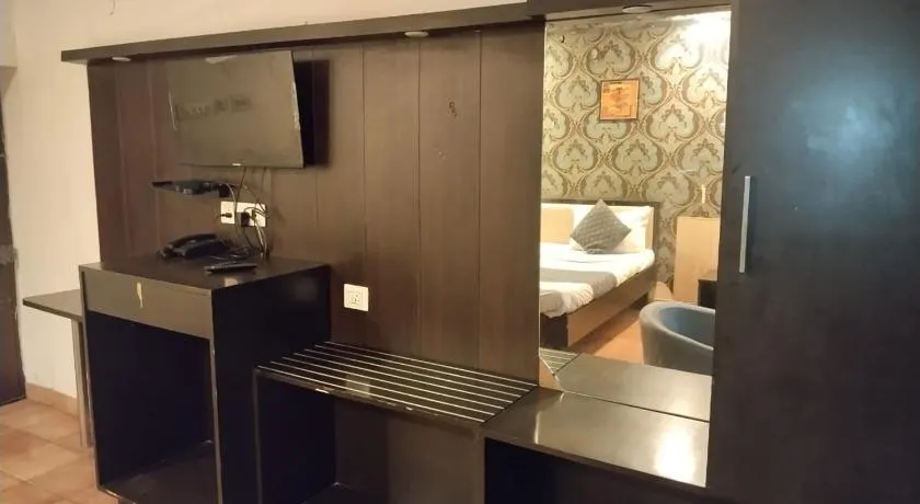 Hotel Gupta AND SIP N DIP BAR AND RESTAURANT - Image 1