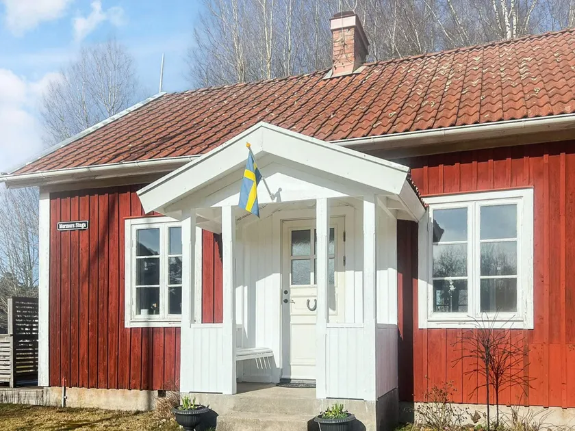 Family Farmhouse Stay Near Forsheda - Image 1