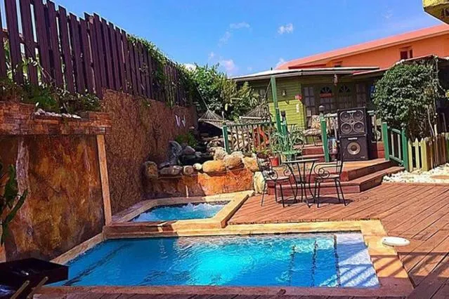 One32 Guest House - Image 1