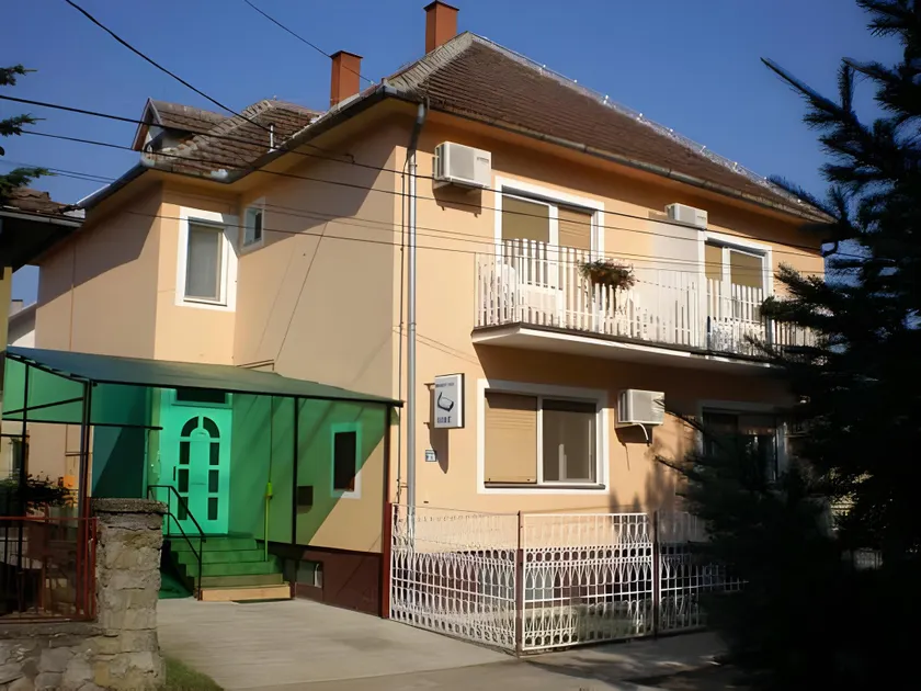 Guest House Family - Image 1