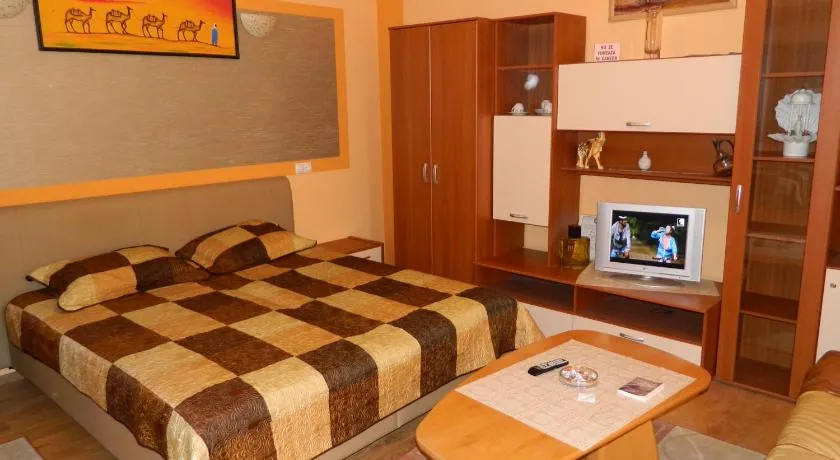 Cora Centru Pitesti - Image 1