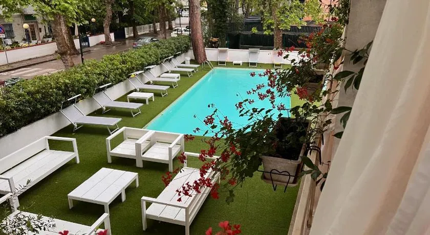 Hotel Prestigio - Image 1