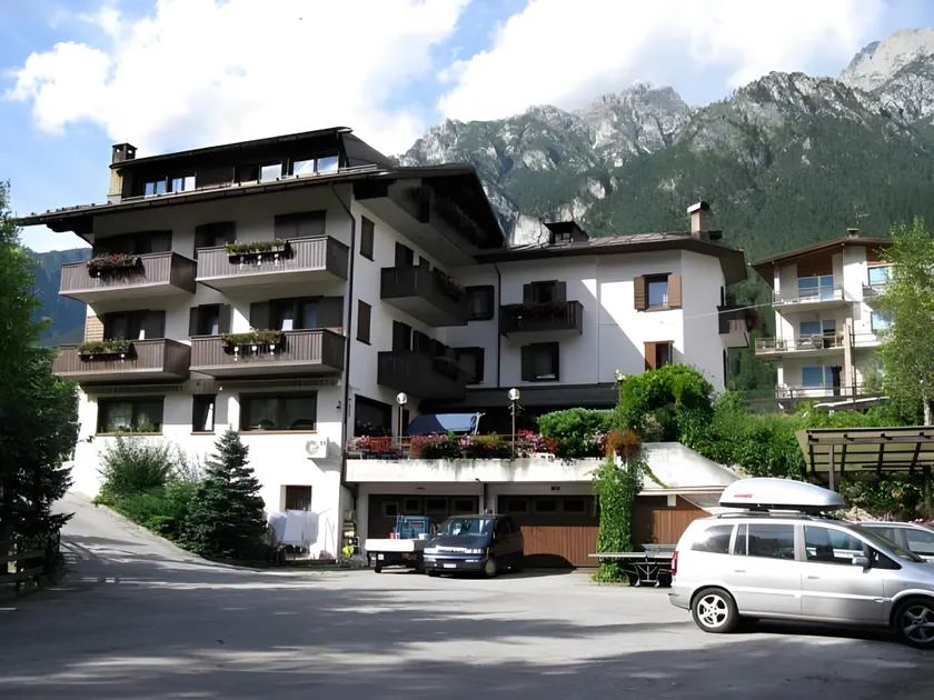 Albergo Miravalle-Tre Cime Views - Image 1