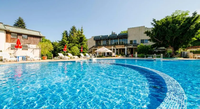 Park Complex Viktoria - Image 1