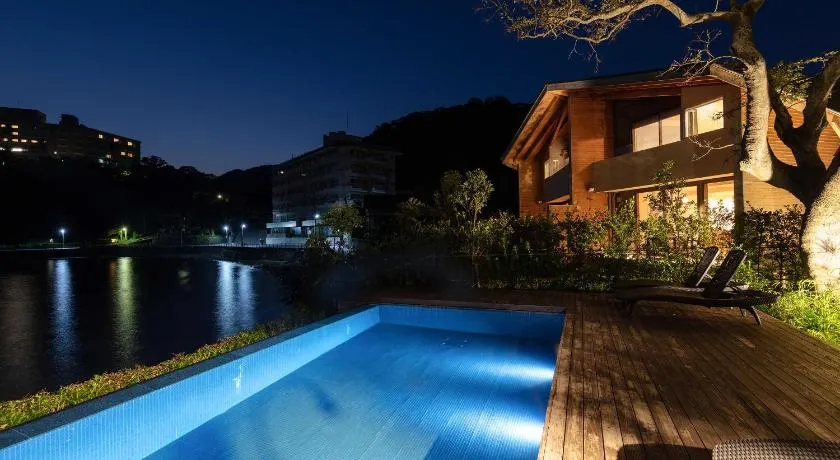 Hamabe Oura - Image 1