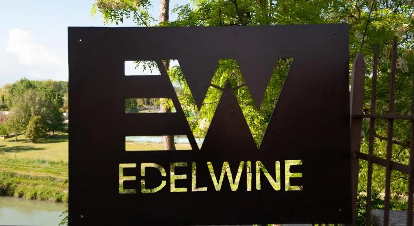 Edelwine GuestHouse - Image 1