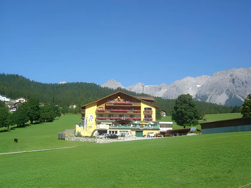 Premium Wanderhotel Steirerhof - Image 1