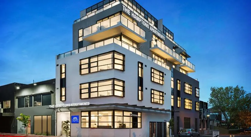 The Hamptons Apartments - St Kilda - Image 1