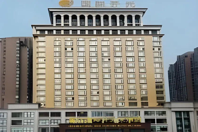 New Century Pujiang Hotel - Image 1