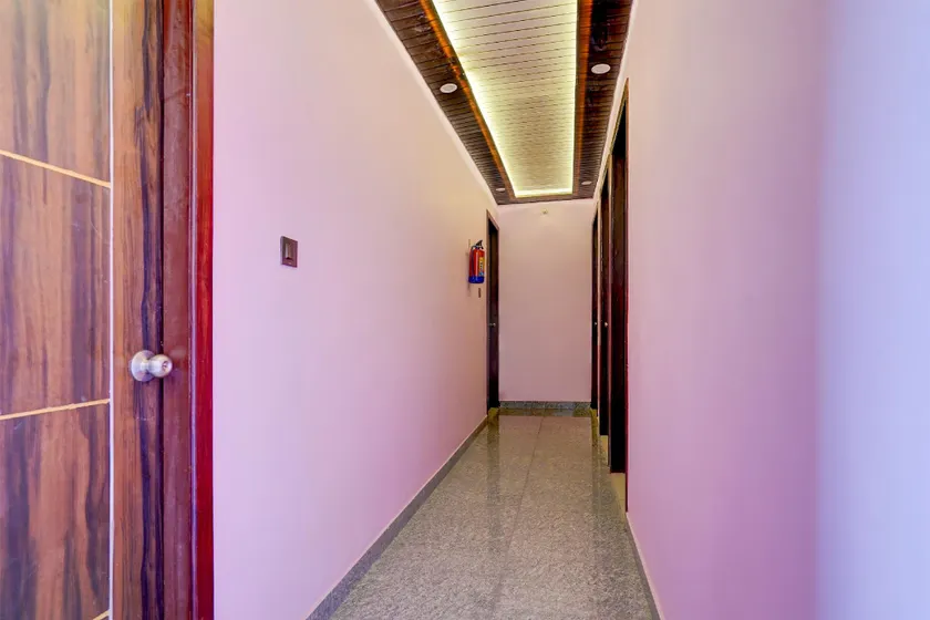 Hotel STAY INN - Image 1