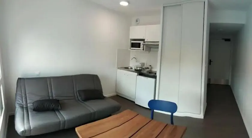 A4-13 Studio Cosy Toulouse - Image 1