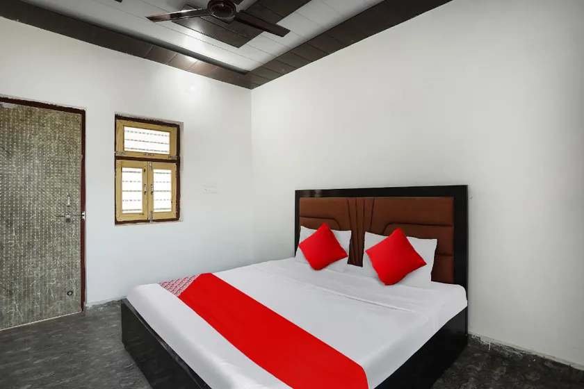 Hotel O Sun N Moon - Image 1