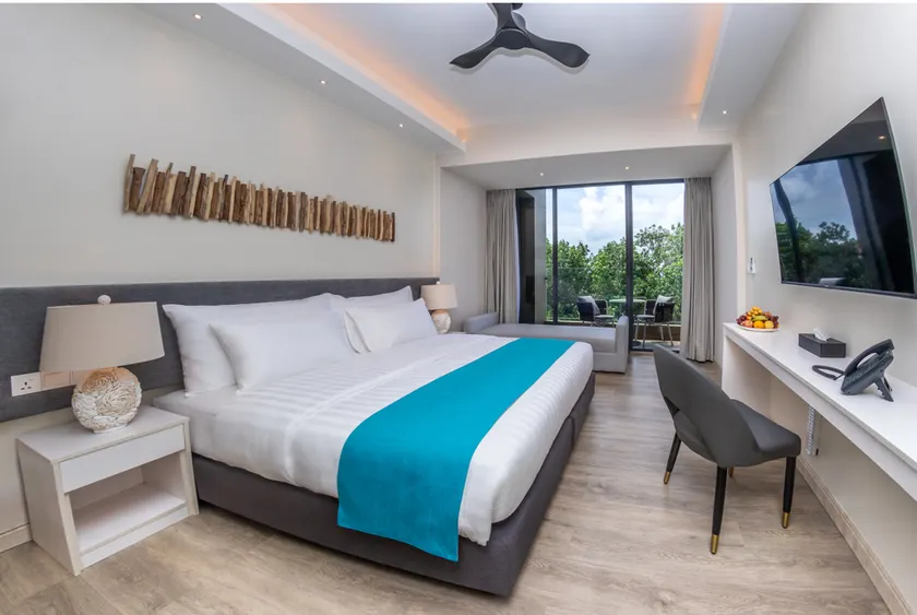 Sky Beach Maldives - Dhiffushi - Image 1