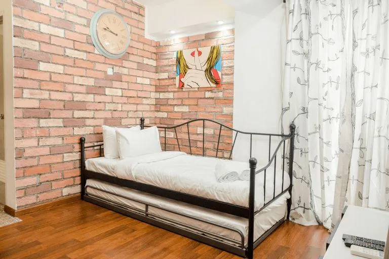 Cozy Studio Apartment at The Jarrdin near Cihampelas Walk By Travelio - Image 1