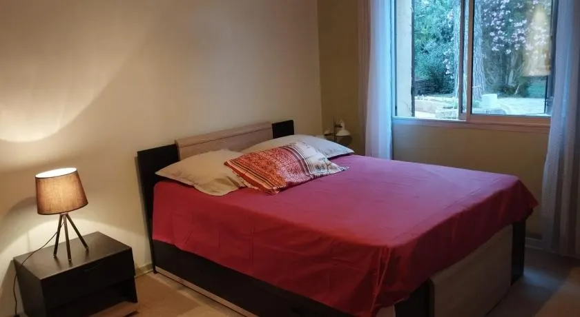 Les Cèdres - Image 1