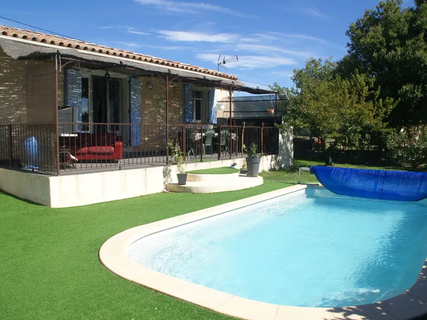 Child-friendly holiday home with many facilities in Aix-en Provence - Image 1